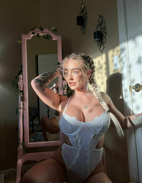 ashleywolfxo onlyfans lesk