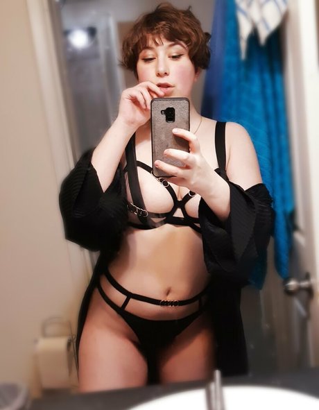 grrraves naked only fans