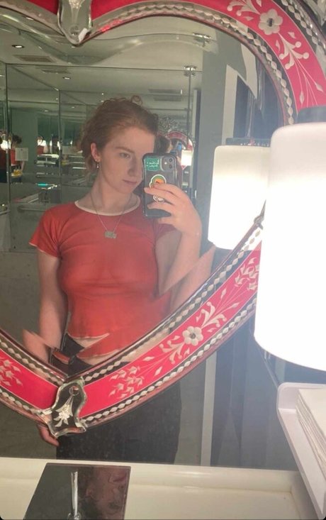 Annalise Basso onlyfans nude pics