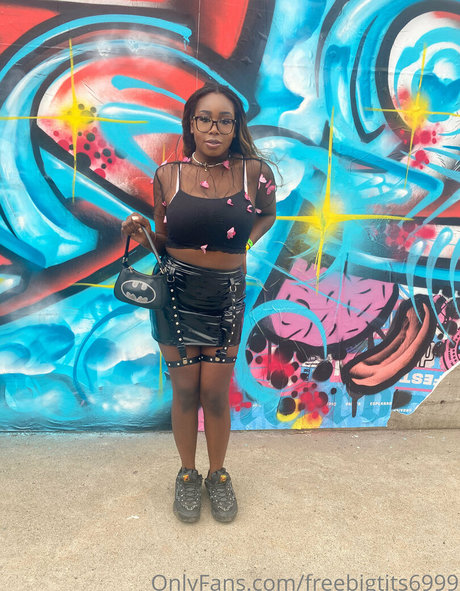 freebigtits6999 nude onlyfans porn