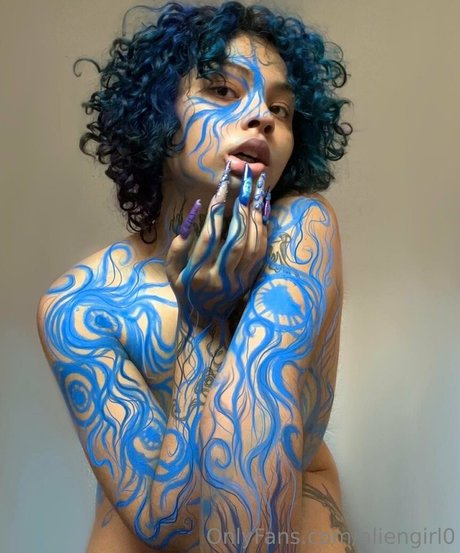 aliengirl0 Profile pic