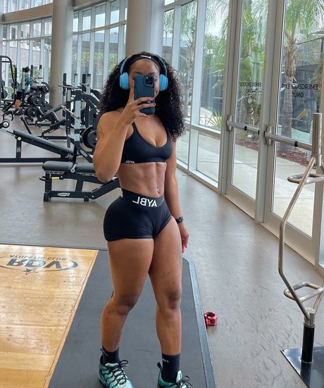 geegee flawless free only fans