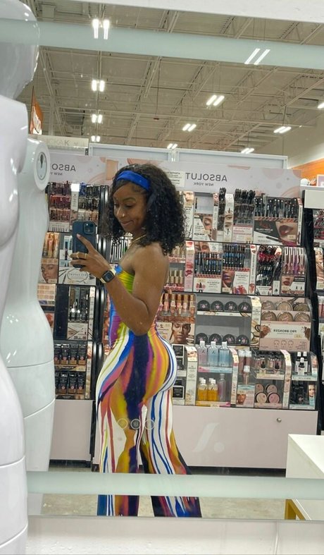 geegee flawless onlyfans ass