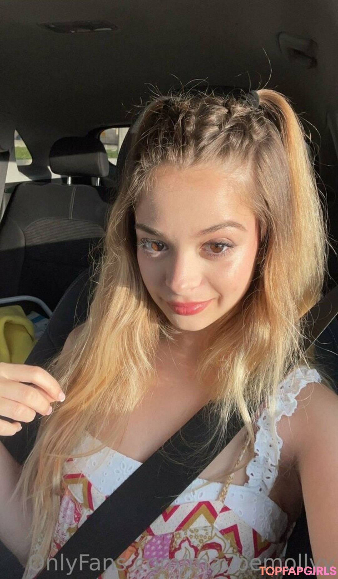 maybemollyy porn onlyfans leak