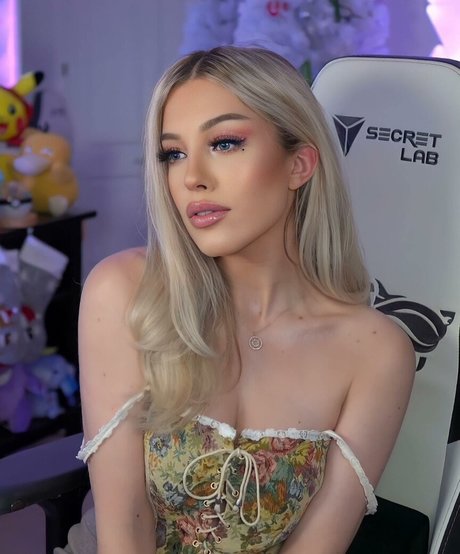 Emerome onlyfans nudes leaks