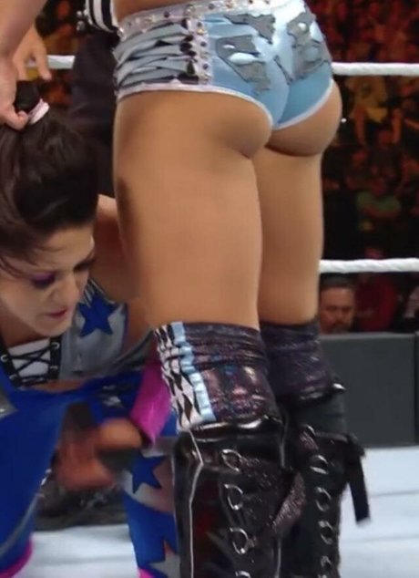 Alexa Bliss only fans pics