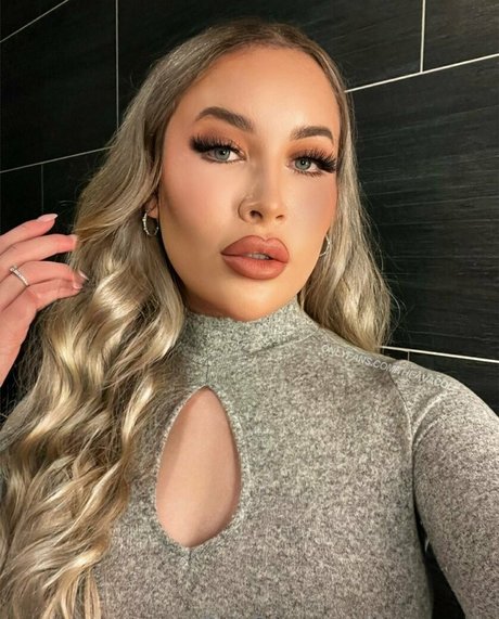 theavacole onlyfans pics