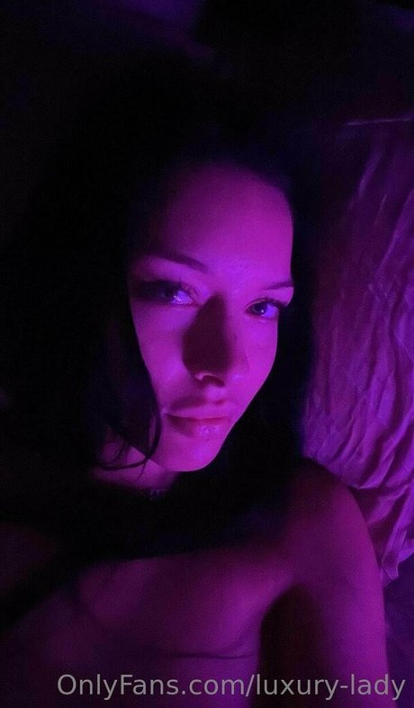 luxury lady naked onlyfans