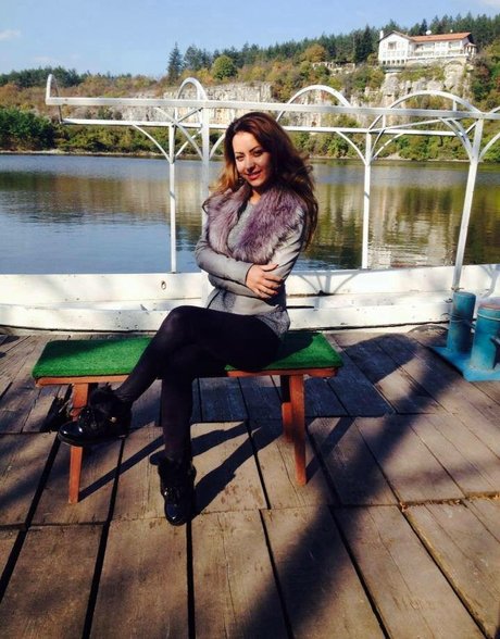 Marinela Adalbertova only fans nude