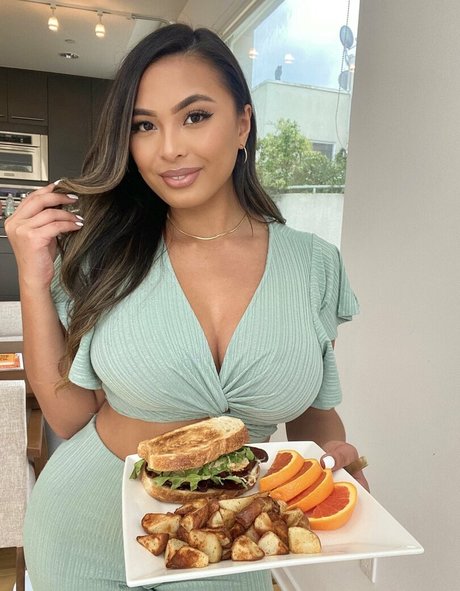 lindavo only fans pics