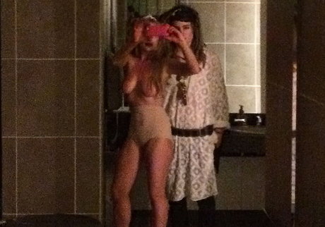 Lindsay Lohan onlyfans leaked