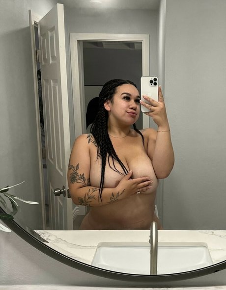 Britt Cuadra onlyfans model images