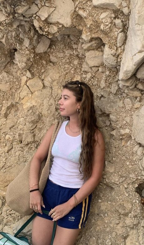 Genevieve Hannelius onlyfans pics