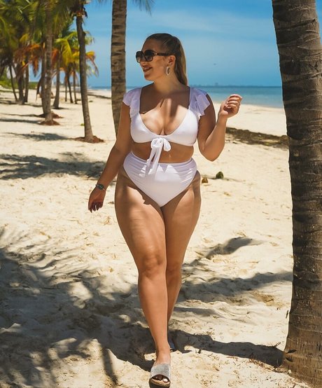 Sophie Turner onlyfans joi