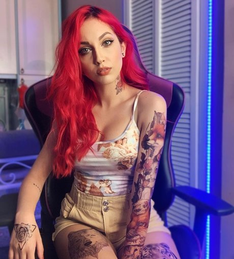 Mona Schon onlyfans pics nude