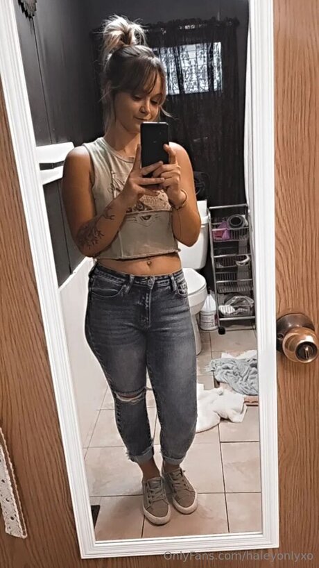 Haleyonlyxo onlyfans tits