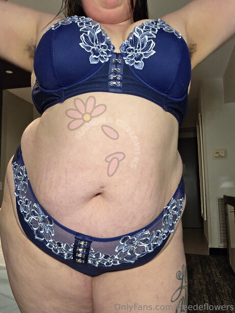 Freedeflowers onlyfans nude tits