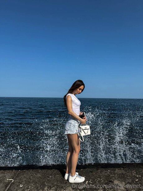 Emily Sweet onlyfans