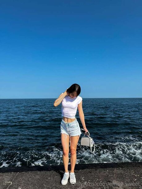 Emily Sweet onlyfans naked porn