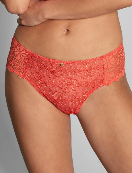 Nicola Cavanis Profile pic