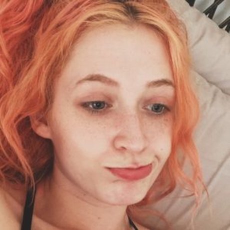 Janet Devlin onlyfans photos