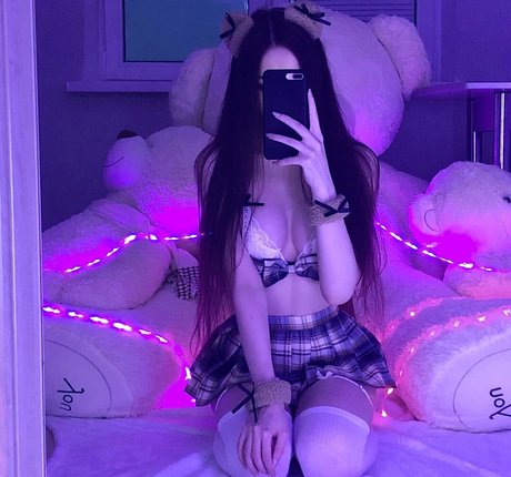 lolityyan topless onlyfans