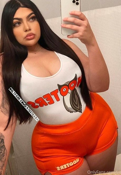 KatEstrada onlyfans pictures