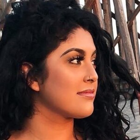 Lucia Yanez feet onlyfans