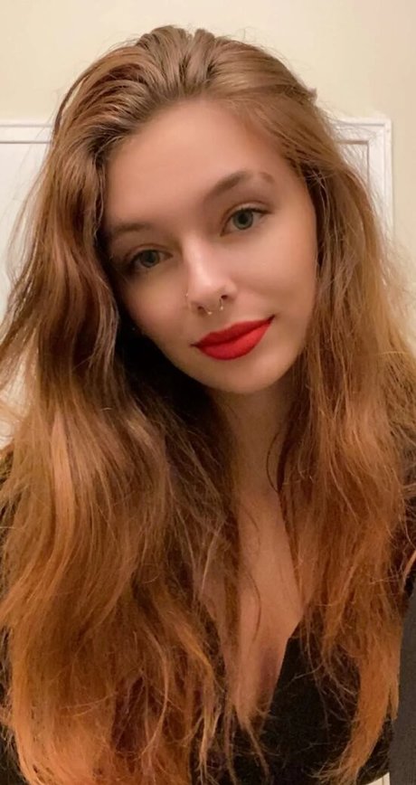 lydialoverenae only fans naked