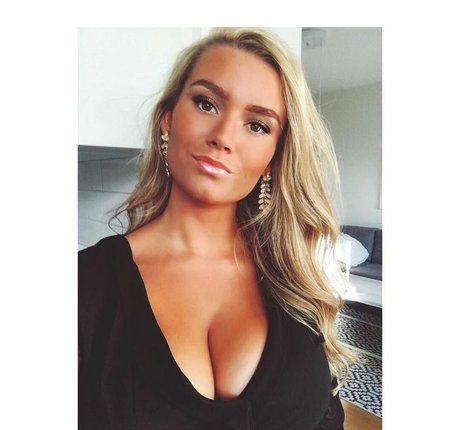 Alma Tandrup only fans leaks