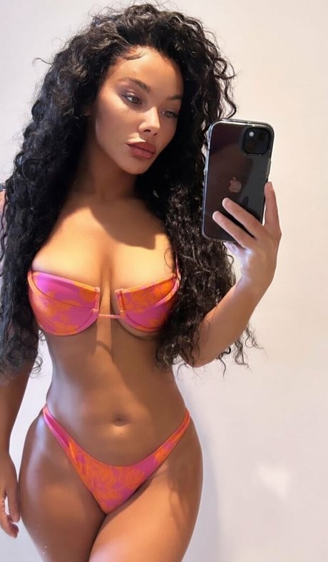 Chelsee Healey onlyfans nide
