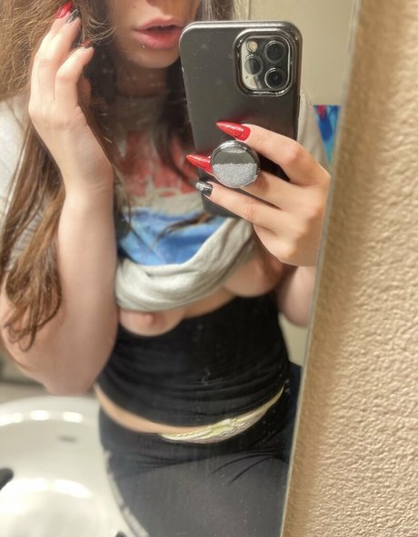 victorialunaarose onlyfans leaked