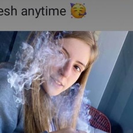 Sneakyfannss sexy onlyfans