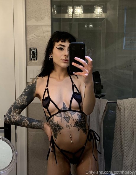 gothhbabyy onlyfans keak