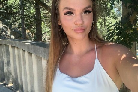 Sarah Slavo naked onlyfans leaked