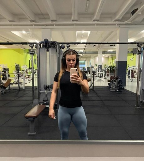 Sarah Slavo onlyfans star