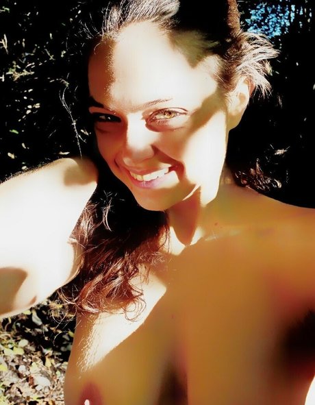 sexydaisymay onlyfans leak ass