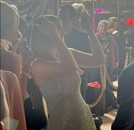 Madelyn Cline onlyfans ass