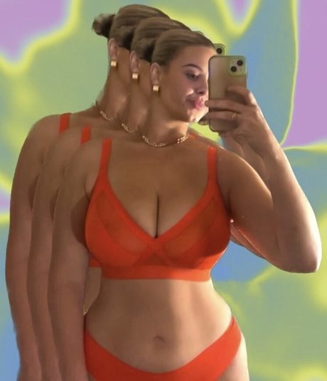 Jasmine Ramage boobs onlyfans