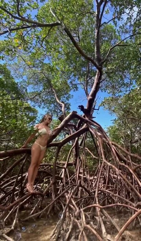 Leticia Spiller onlyfans pics