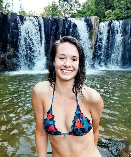 Julia K Barni only fans.