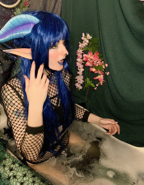 blowjob brunette onlyfans hd self-portrait