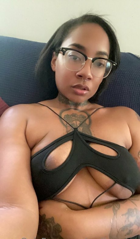 malicemiya onlyfans content