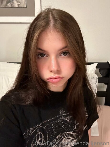 KendallJenson onlyfans strip tease