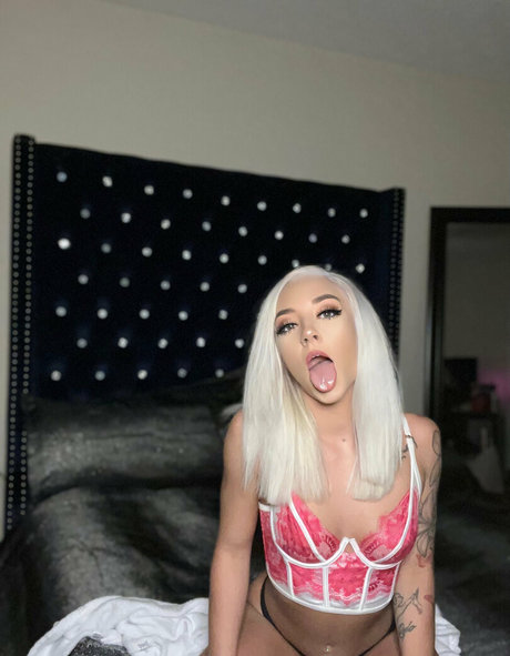 car onlyfans hd image