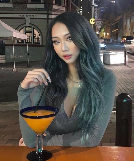 kkarenzeng onlyfans leaked