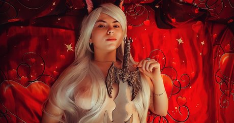 Kleophina strip onlyfans