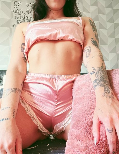 Amanda Kuhl onlyfans leaks nudes