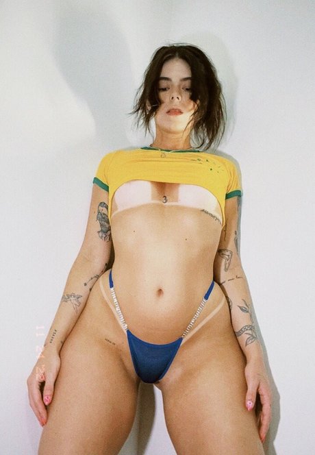 Amanda Kuhl onlyfans naked leaks