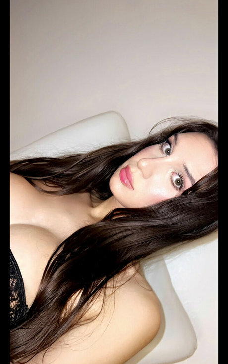 Celiashia onlyfans model